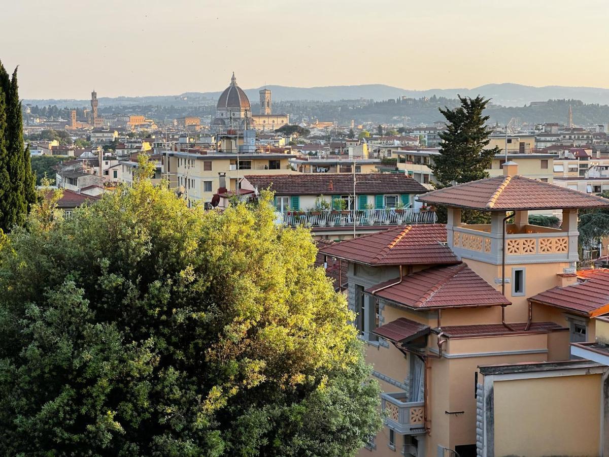 Chic Apt In Villa - Dolcevita Holiday Florence Exterior photo