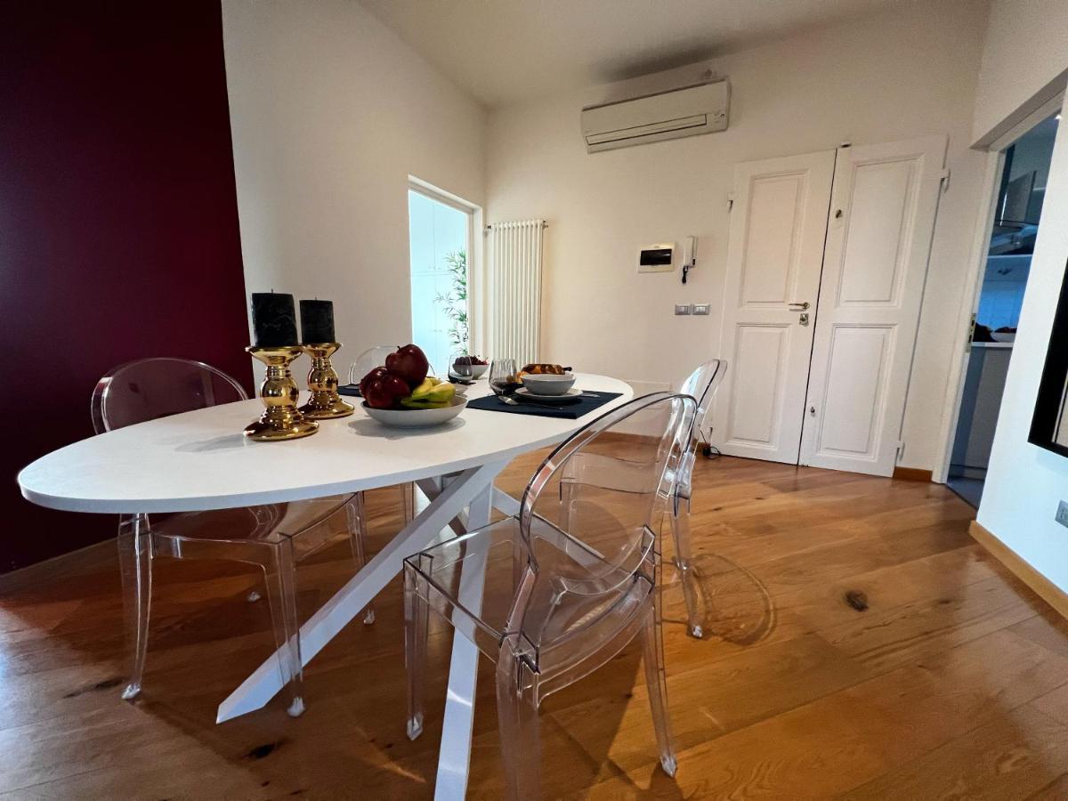 Chic Apt In Villa - Dolcevita Holiday Florence Exterior photo